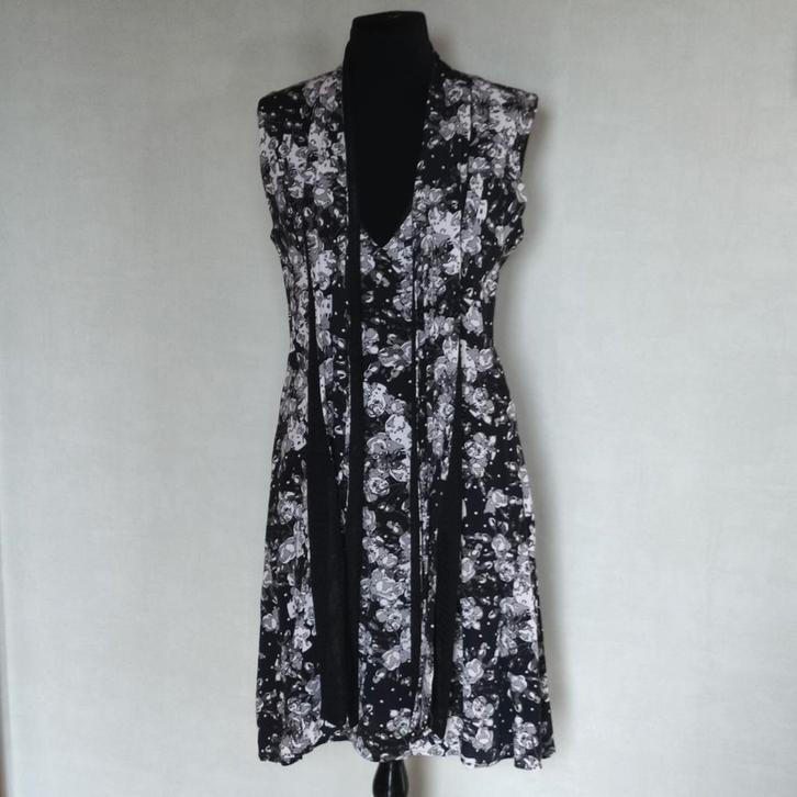 Mais il est où le soleil - jurk maat 38., Kleding | Dames, Jurken, Ophalen