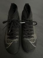 NIKE voetbalschoenen maat 33, Sport en Fitness, Ophalen, Gebruikt