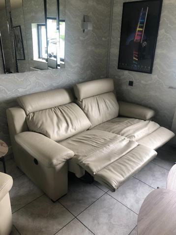 salon beschikbaar voor biedingen