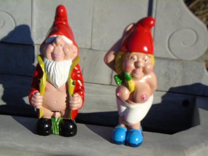 Standbeeld van een stel stoute, erotische dwergen!, Tuin en Terras, Tuinbeelden, Nieuw, Tuinkabouter, Kunststof, Ophalen