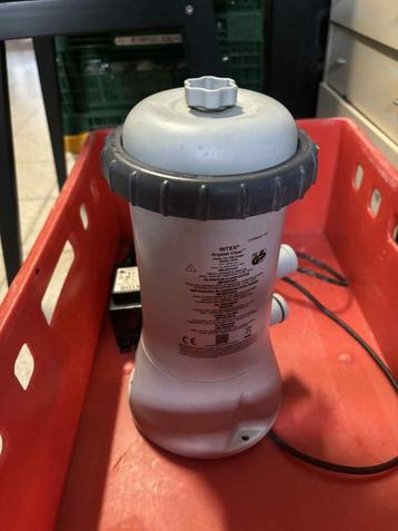 intex zwembadpomp beschikbaar voor biedingen