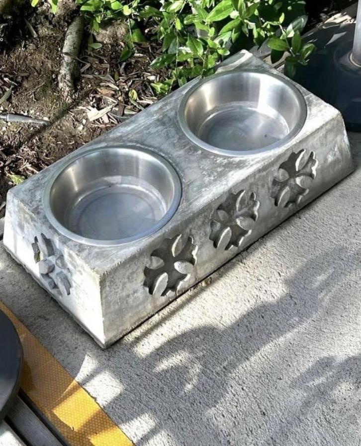vintage betonnen voerbak voor hond/kat, Dieren en Toebehoren, Honden-accessoires, Nieuw, Ophalen