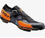 DMT KM1 MTB schoenen, Enlèvement, Porté, Noir, DMT