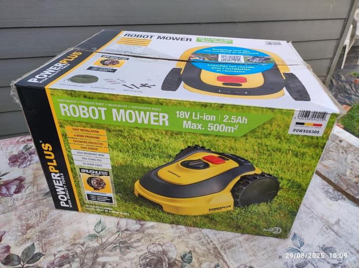 Powerplus POWXG6305 robot tondeuse garantie avec facture, Jardin & Terrasse, Tondeuses robotisées, Utilisé, Avec capteur de pluie