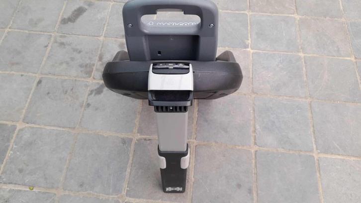 Maxi cosi met 2 bases, aanpasbare maxi cosi, pebbe en andere, Kinderen en Baby's, Autostoeltjes, Ophalen