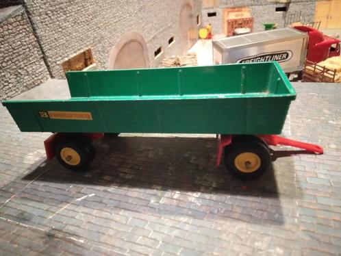 Britains 8-wielige aanhangwagen uit 1978, Hobby en Vrije tijd, Modelauto's | 1:32, Gebruikt, Tractor of Landbouw, Britains, Ophalen of Verzenden