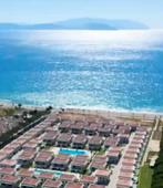 Villa de 4 chambres à vendre à Kuşadası Soğucak – Front de m, Immo, Ville, Maison d'habitation, 4 pièces, Kuşadası