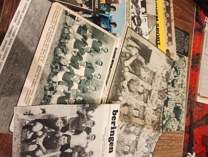 Uitknipsels ploegen, Verzamelen, Sportartikelen en Voetbal, Ophalen of Verzenden