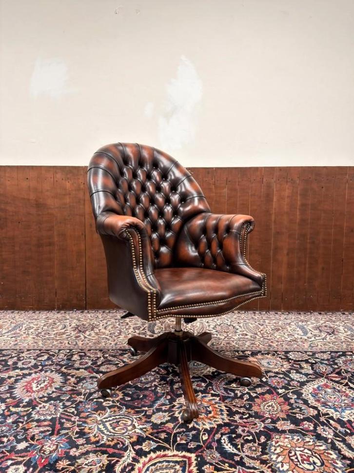 Klassiek Engels Springvale Chesterfield Bureaustoel, Antiquités & Art, Antiquités | Bureau & Affaires, Enlèvement ou Envoi