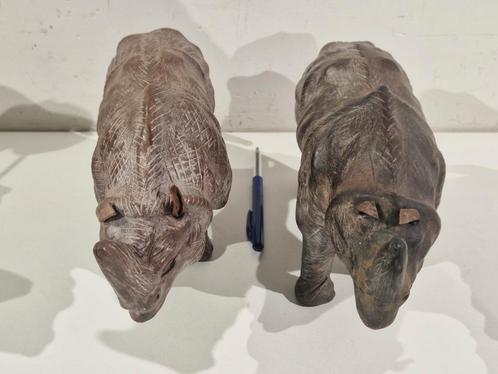 Set neushoorn Papier maché met leder bekleed , retro vintage, Verzamelen, Beelden en Beeldjes, Zo goed als nieuw, Ophalen of Verzenden