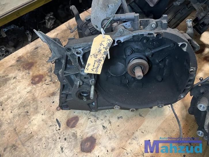 RENAULT SC NIC 2 1.6 16V VERSNELLINGSBAK 5 BAK HANDBAK, Auto-onderdelen, Transmissie en Toebehoren, Renault, Gebruikt