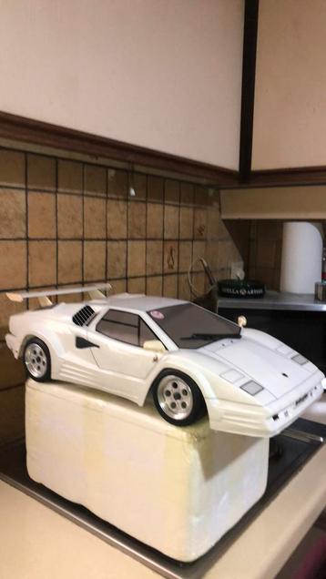 25e anniversaire de la RC Kyosho Lamborghini Countach