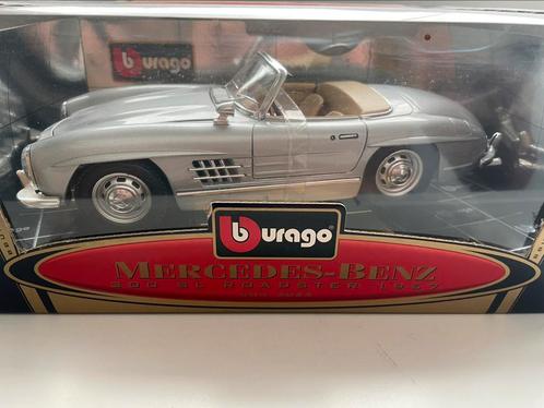 Mercedes-Benz 300SL Roadster (1957) - 1/18e, Hobby & Loisirs créatifs, Voitures miniatures | 1:18, Comme neuf, Voiture, Burago