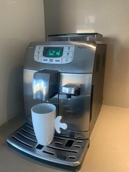 Automatisch espressoapparaat Saeco Intelia Evo Latte+, Elektronische apparatuur, Koffiezetapparaten, Gemalen koffie, Koffiebonen