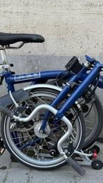 Brompton blauwe M6R dynamo, 6 versnellingen in nieuwstaat, Fietsen en Brommers, Fietsen | Vouwfietsen, Ophalen, Brompton, 14 tot 16 inch