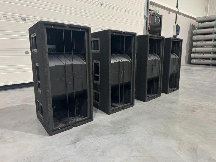 2x Sound Projects SP3M-B 15" powered, Audio, Tv en Foto, Luidsprekerboxen, Gebruikt, 120 watt of meer, Ophalen of Verzenden