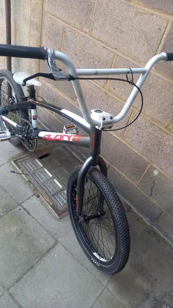 Bmx  beschikbaar voor biedingen