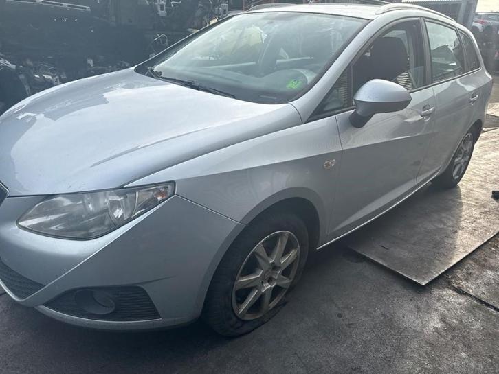 SPATBORD LINKS VOOR Seat Ibiza ST (6J8) (6J0821021D), Auto-onderdelen, Carrosserie, Spatbord, Seat, Voor, Links, Gebruikt