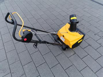 Sneeuwruimer 230V Stiga (Sneeuwveger, sneeuwblazer)  beschikbaar voor biedingen