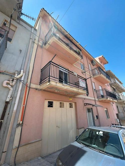 A vendre sicile vieux village san biagio platani, Immo, Buitenland