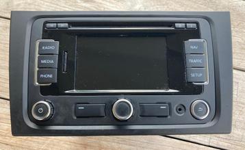 RNS310 VW Golf 6 - 3C0035270 - Als nieuw beschikbaar voor biedingen