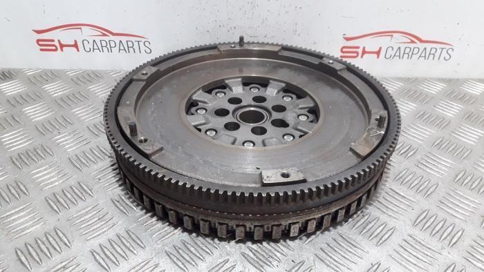 Volant moteur d'un Mercedes A-Klasse, Autos : Pièces & Accessoires, Moteurs & Accessoires, Mercedes-Benz, Utilisé, 3 mois de garantie