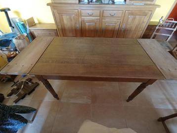 Eikenhouten eettafel beschikbaar voor biedingen