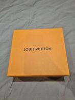 LV Authentic box 30x28x14cm, Enlèvement ou Envoi, Neuf