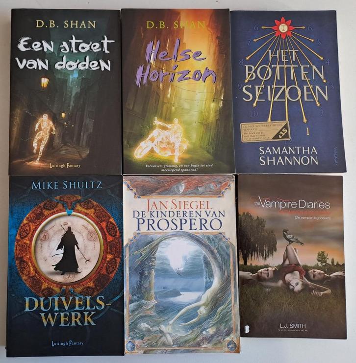 Boeken Fantasy & Science Fiction (2), Boeken, Fantasy, Gelezen, Ophalen of Verzenden