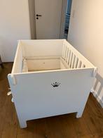 Baby wieg merk First, Kinderen en Baby's, Babyparken, Ophalen, Zo goed als nieuw, Rechthoekig, In hoogte verstelbaar