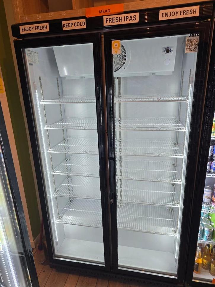 SARO Koelkast met 2 glasdeuren/Vitrine 850L, Elektronische apparatuur, Koelkasten en IJskasten, Gebruikt, Zonder vriesvak, 200 liter of meer