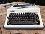Mechanische typemachine (merk Erika) met bijbehorende koffer, Ophalen, Gebruikt