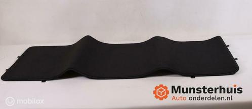 Tapijt achter Renault  8201633513, Auto-onderdelen, Interieur en Bekleding, Nieuw, Ophalen of Verzenden