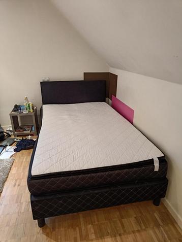 Boxspring bed twijfelaar formaat  beschikbaar voor biedingen