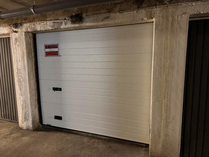 Afgesloten garage te huur te Mortsel, Immo, Garages en Parkeerplaatsen