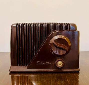 RADIO À TUBE AMÉRICAINE VINTAGE 1948 SILVERTONE 9000