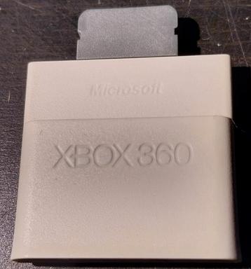 Unité de mémoire Xbox 360 256 Mo  disponible aux enchères