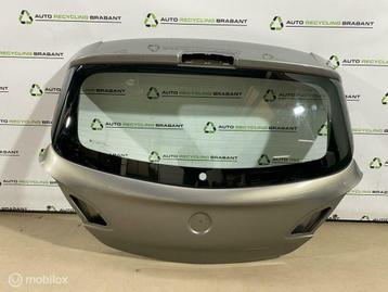 Achterklep Opel Corsa E 3 DEURS 40W ORIGINEEL 13428045 beschikbaar voor biedingen