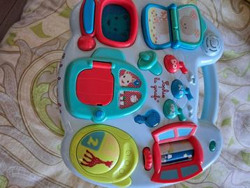 Activiteittafel baby's  beschikbaar voor biedingen