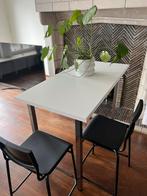 Plan de travail + 2 chaises de bar, Huis en Inrichting, Keuken | Complete keukens, Ophalen, Wit