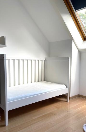 IKEA baby Foammatras +3waterdichte/2 gewonen beschermers beschikbaar voor biedingen