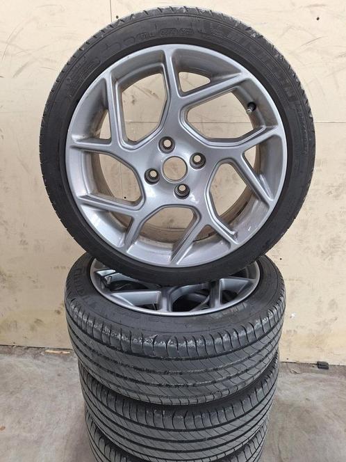 Ford Fiesta Zomerset 17 Inch, Auto-onderdelen, Banden en Velgen, Banden en Velgen, Zomerbanden, 17 inch, 205 mm, Personenwagen