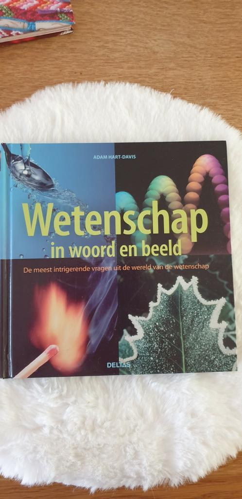A. Hart-Davis - Wetenschap in woord en beeld, Boeken, Kinderboeken | Jeugd | 13 jaar en ouder, Zo goed als nieuw, Ophalen of Verzenden