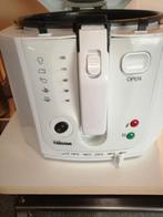 Tristar friteuse met permanent filter 3 liter inhoud, Elektronische apparatuur, Frituurpannen, Ophalen, Zo goed als nieuw