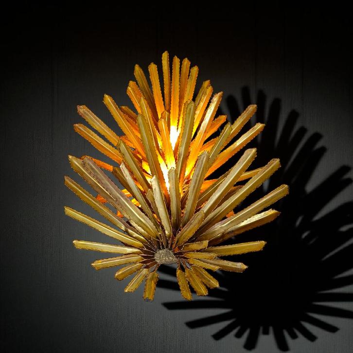 Maison Jansen palm wall lamp attr Christian Techoueyres 70s, Huis en Inrichting, Lampen | Hanglampen, Gebruikt, 50 tot 75 cm, Metaal