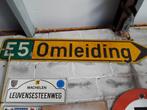 E5 autostrade Brussel-Kust: groot verkeersbord, Ophalen