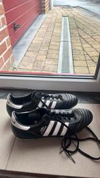 Crampons Adidas foot, Sport en Fitness, Voetbal, Zo goed als nieuw