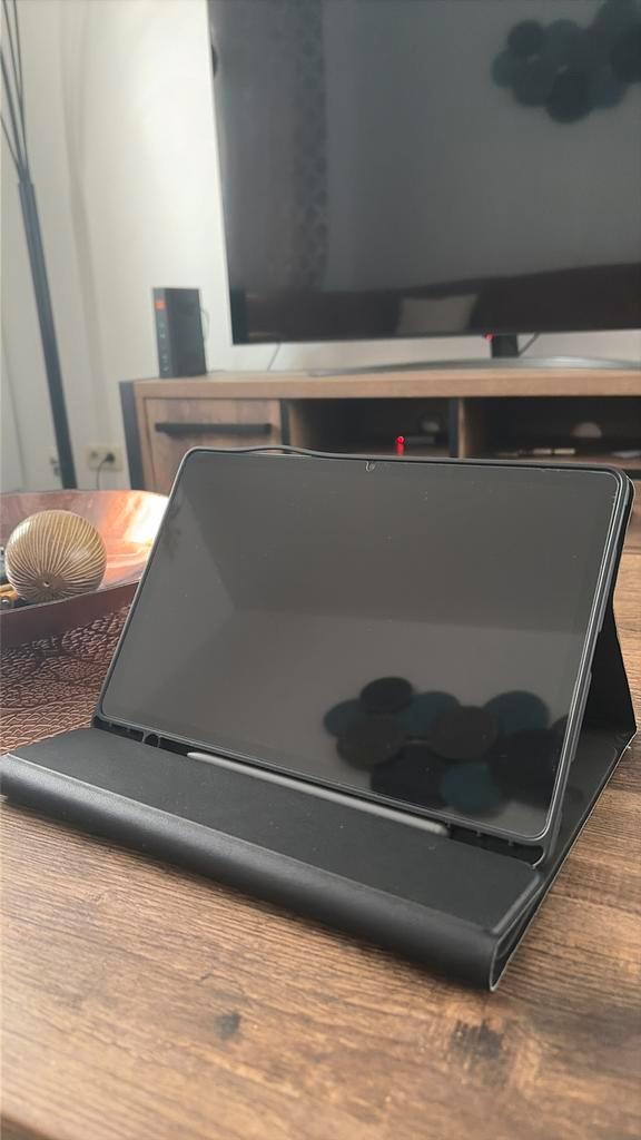 Samsung Galaxy Tab S9 FE neuve + accessoires – 250€, Computers en Software, Android Tablets, Zo goed als nieuw, Ophalen