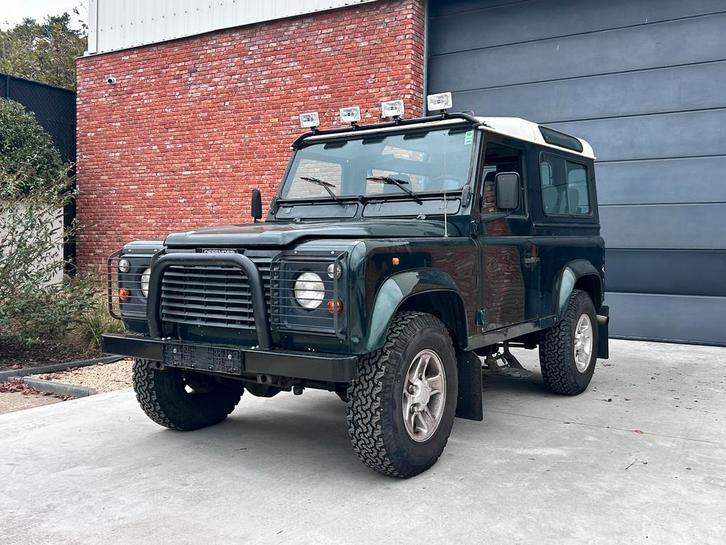 Land Rover Defender 90, Auto's, Land Rover, Bedrijf, Defender, Diesel, SUV of Terreinwagen, 3 deurs, Handgeschakeld, Groen, Grijs