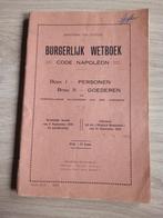 Burgerlijk wetboek code Napoleon - Personen en goederen, Boeken, Gelezen, 1945 tot heden, Ophalen of Verzenden, Overige onderwerpen
